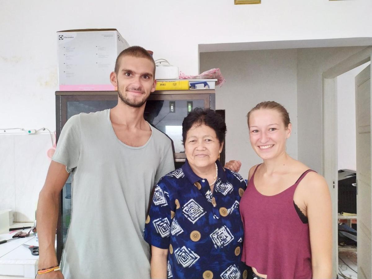 Griya Backpacker Pak Yon Bed & Breakfast มะลัง ภายนอก รูปภาพ