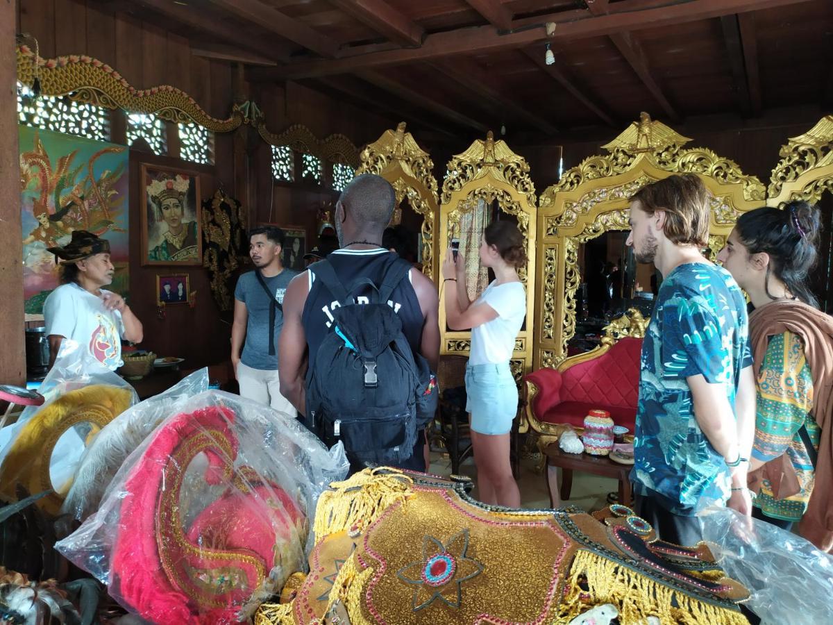 Griya Backpacker Pak Yon Bed & Breakfast มะลัง ภายนอก รูปภาพ