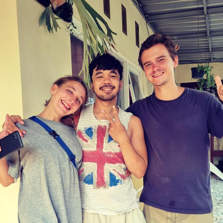 Griya Backpacker Pak Yon Bed & Breakfast มะลัง ภายนอก รูปภาพ