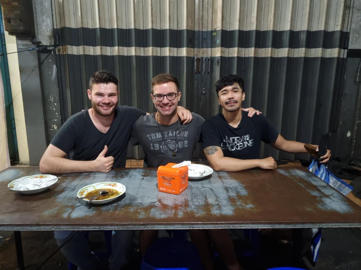 Griya Backpacker Pak Yon Bed & Breakfast มะลัง ภายนอก รูปภาพ
