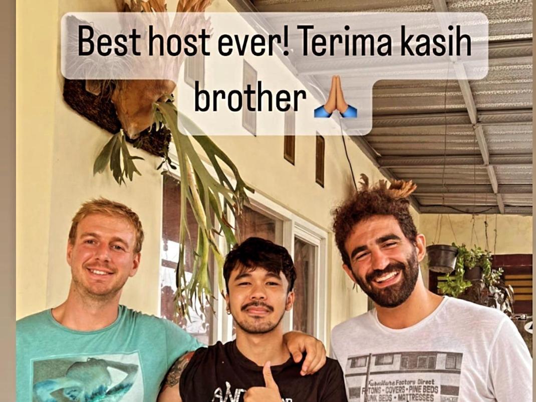 Griya Backpacker Pak Yon Bed & Breakfast มะลัง ภายนอก รูปภาพ